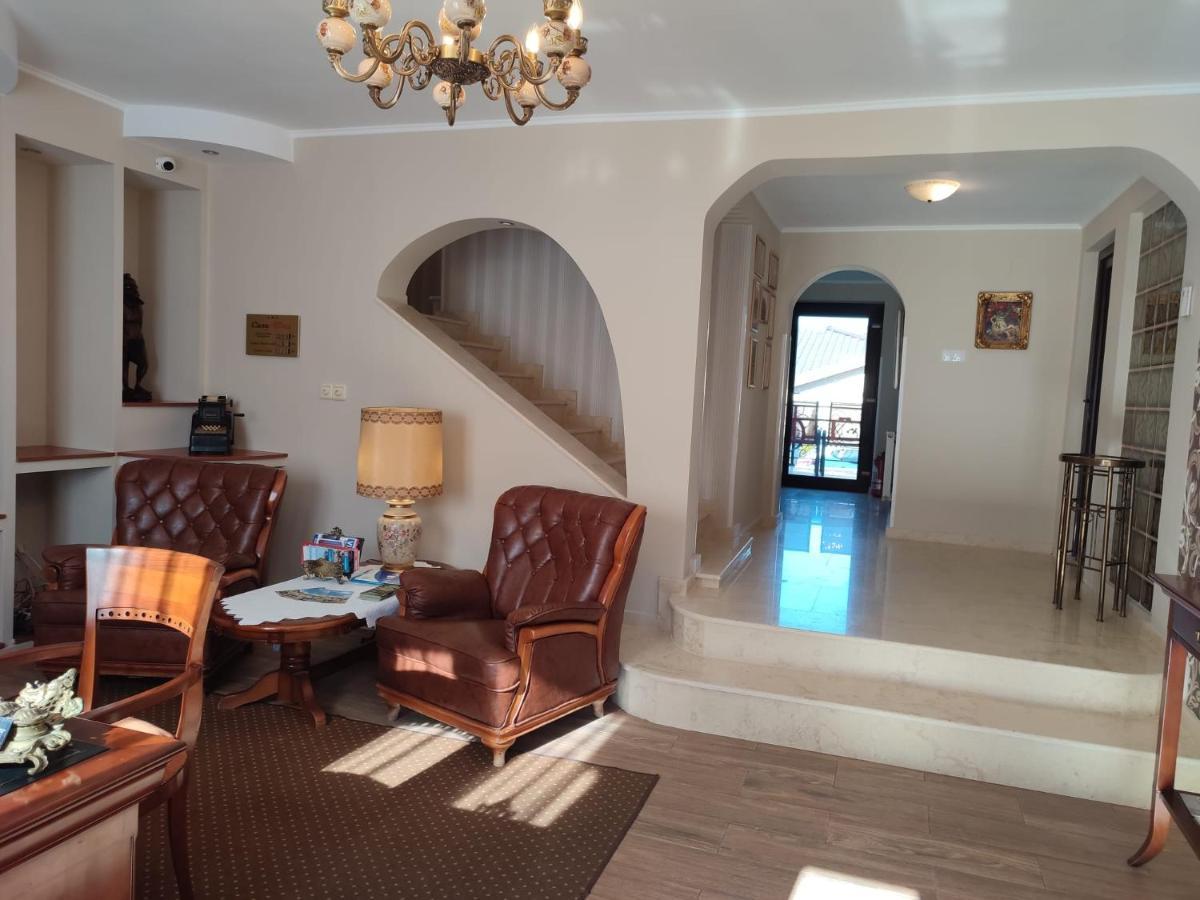 Hotel Casa Alina à Deva Extérieur photo