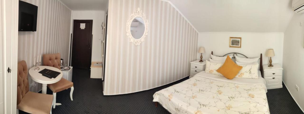 Hotel Casa Alina à Deva Extérieur photo